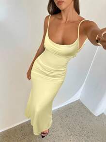 Aloruh 女士性感晚礼服派对连衣裙，纯色深 V 领露背蕾丝拼接修身长款鱼尾裙 - 淡黃色 - 查看 3