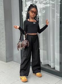 SHEIN 青少年女孩休闲针织高领长袖上衣和宽松工装口袋裤套装，非常适合秋冬街头穿着，周末休闲外出，母子装，青少年装，黑色青少年装，黑色工装裤套装，返校服装 - 黑色 - 查看 10