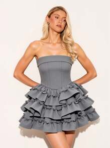Glamine Vestido mini gris sin tirantes con cintura fruncida y capas - Gris - Ver 1