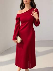 Modelyn 优雅不对称领口修身连衣裙 - 酒紅色 - 查看 11