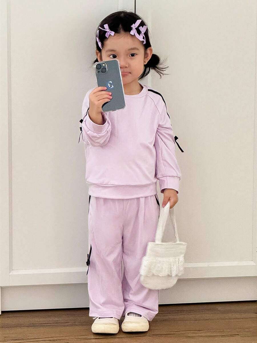 SHEIN Baby Girls Cute Lavender Autumn Family Matching Set,Fashion Purple Sweatshirt Top With Black Bow Decor & Casual Pants,Sweet Simple Sporty Clothes - Purple - View 1
