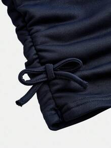 Girlism 少女休闲、运动、百搭春夏街头风格服装 - 包括不对称领口短款图案印花运动衫、裤子，非常适合返校季