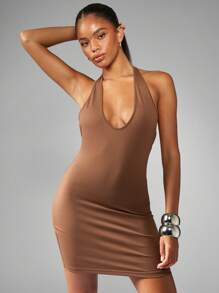 MISSGUIDED Halter Neck Bodycon Mini Dress Plunging Neckline Form Fitting Club Party Night Out Sleeveless Fashion Evening Wear Cocktail Holiday Winter Fall