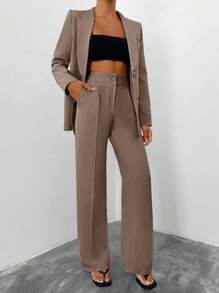 EURMUSE 女士纯色长袖夹克和褶裥口袋裤套装 - 米色 - 查看 4