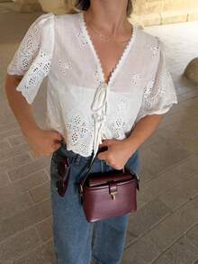 Jeta Ari 夏季白色荷叶边袖刺绣面料系带短上衣，女士夏季衬衫，前系带，系带衬衫，短袖衬衫，可爱夏季衬衫
