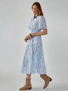 Florisole Đầm xòe nhún bèo họa tiết hoa Bohemian tay ngắn buộc eo xếp ly cho nữ - Màu xanh nhạt - Xem 3