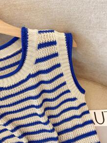 SHEIN PETITE Ladies' New Spring/Summer Retro Contrasting Striped Knitted Vest With A Niche Design, Short Sleeveless, Elegant And Comfortable Temperament, Versatile For Outdoor Dating, College Commuting, Sweater, Vest