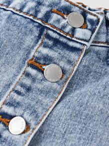 SHEIN 青春期女孩夏季 Y2K 休闲波西米亚风不对称纽扣蓝色牛仔短裙，适合女孩夏季度假和日常街头服饰，女孩返校服装，青春期女孩牛仔裙，青春期女孩牛仔短裤，Y2K 牛仔裙 - 淺色水洗藍 - 查看 3