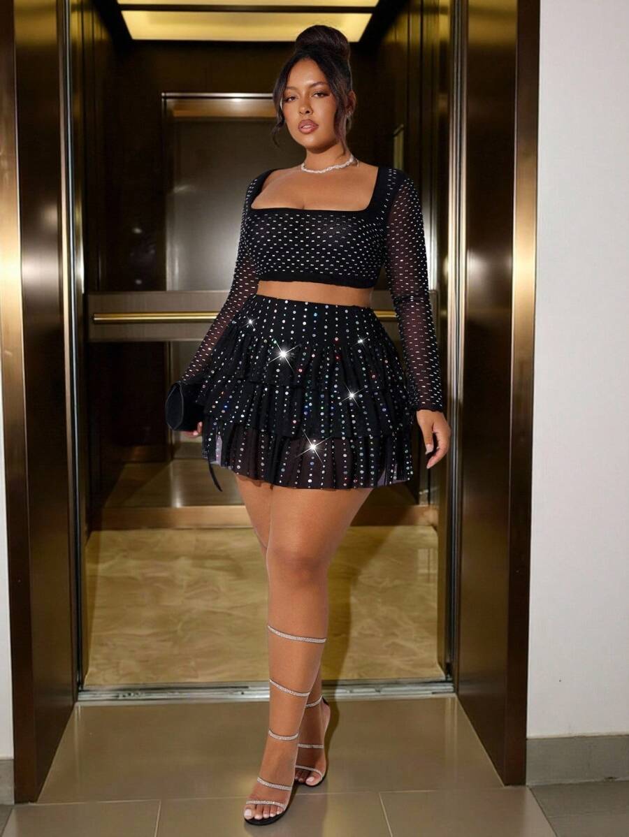 SHEIN SXY Plus Size Women Solid Color Sequin Multi-Layer Ruffle Hem Short Fashion Mini Skirt,Club Outfits Women Sexy; Sequin / Rhinestone