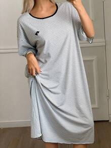 DAZY Váy ngủ họa tiết trái tim và sọc nhiều màu dáng rộng, đồ ngủ nữ, đồ ngủ Moo Moo - Xám - Xem 4