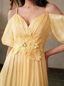 Anewsta Vestido mini ajustado de mujer con tirantes de espagueti, envolvente cruzado y cintura fruncida de unicolor - Amarillo - Ver 2
