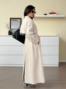 SHEIN EZwear 大码休闲通勤纯色双排扣风衣 - 杏色 - 查看 2