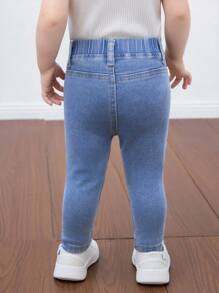 SHEIN Baby Girls Blue Tight, Elastic, Casual Comfortable And Simple Jeans,Fall Casual And Comfortable Wear - Light Wash - View 7