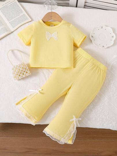 2 件套婴儿灰色圆领上衣，白色蝴蝶结装饰，灰色荷叶边饰边裤，蝴蝶结，夏季