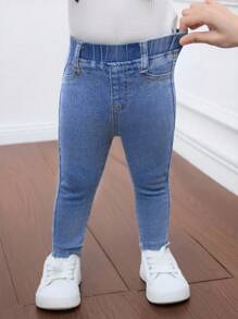 SHEIN Baby Girls Blue Tight, Elastic, Casual Comfortable And Simple Jeans,Fall Casual And Comfortable Wear - Light Wash - View 5