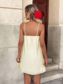 SHEIN Frenchy 2025年女士夏季服装：花卉印花波西米亚风迷你连衣裙 | 休闲度假和音乐节细肩带连衣裙 | 性感沙滩装，适合泳池派对、热带度假、狂欢派对和夏季旅行 - 黃色 - 查看 2