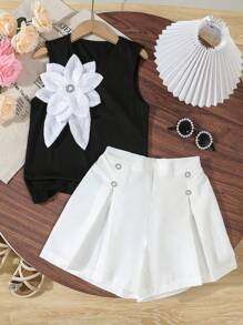 Ensemble de commutation élégant pour jeune fille composé d'un débardeur noir décoré de fleurs 3D et de shorts blancs - Noir et Blanc - Voir 6