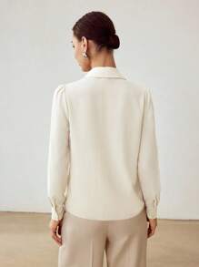 MOTF PREMIUM ÁO KHOÁC CẮT NÚT CÓ CHI TIẾT ĐÁ THỦY TINH - Màu Khaki - Xem 2