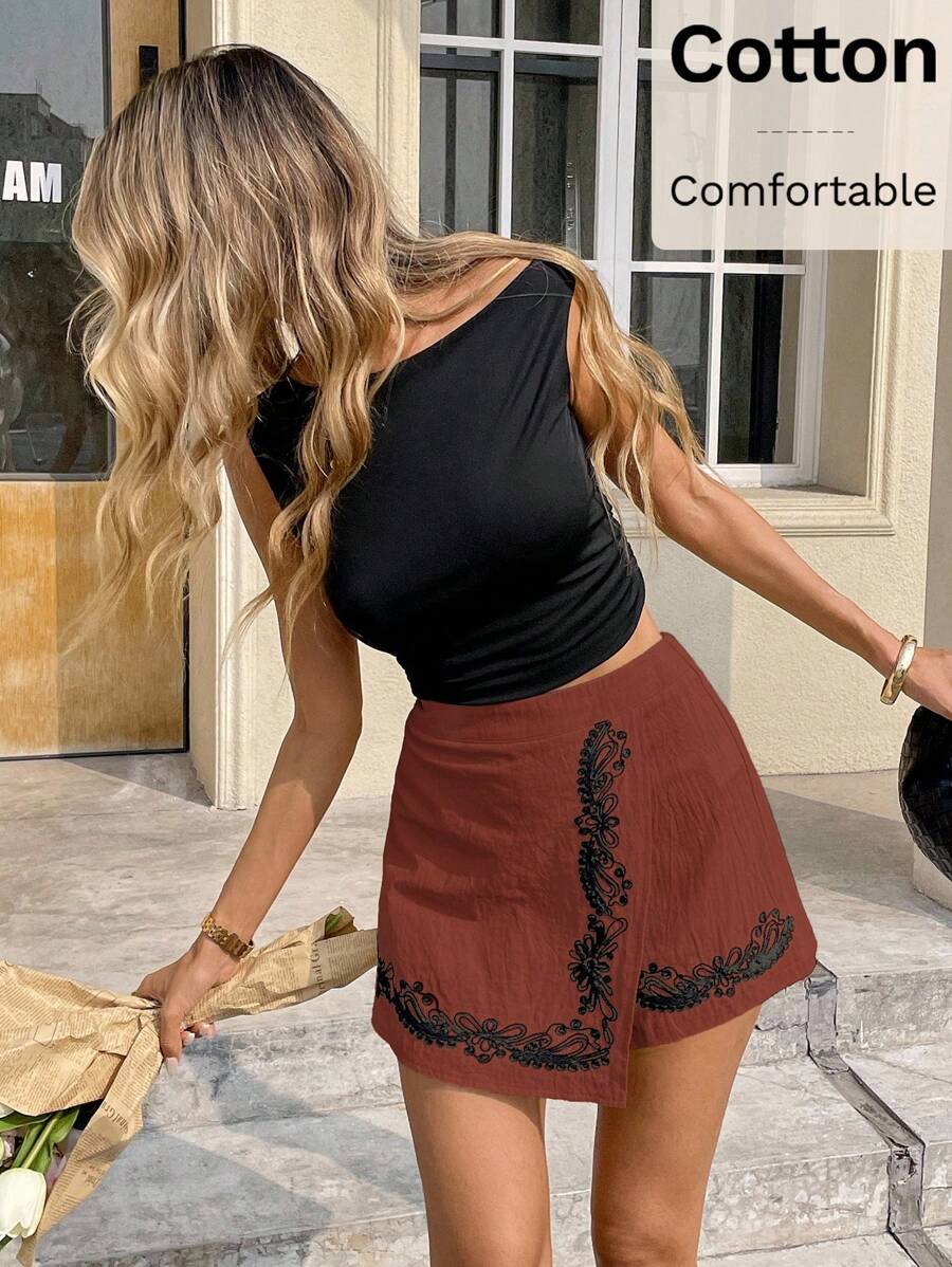 Serisse 女士夏季优雅刺绣交叉裹身短裤 - 紅木色 - 查看 1