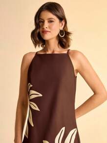 CAJUNI 女士波西米亚热带植物叶子印花棕色吊带迷你连衣裙，图案