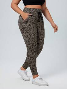 SHEIN Essnce Jeans casuales ajustados de talla grande para mujer con estampado de leopardo y cordón en la cintura - Gris - Ver 5