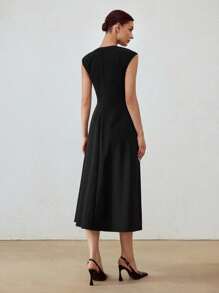 MOTF PREMIUM 纯色水钻细节镂空飘逸下摆连衣裙 - 黑色 - 查看 4