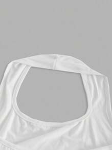 SHEIN EZwear Women's White Casual Sexy Camisole Tank Top Suitable For Summer, With Starfish, Hibiscus, Shell Print, Coconutgirl, Girl Trip, Music Festival Back To School White Crop Top Women Summer Crop Tops Women Crop Tops Women Seashell Crop Top Coconut Hibiscus Graphic Crop Top - White - View 5