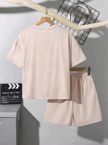 SHEIN Leap Crew 2pcs Casual Kids Tween Boys Cartoon Character & Letter Print Loose Fit Crew Neck Short Sleeve T-Shirt And Shorts 2 Pieces Set, Suitable For School, Garden, Beach, Birthday, Spring/Summer - Khaki - View 4