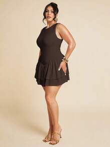 SHEIN BAE 大码女装春夏打底纯白色无袖紧身褶皱修身优雅迷你双层荷叶边女式连体裤女式连衣裙，情人节连体裤，日常连体裤，优雅连体裤，白色连体裤 - 咖啡棕 - 查看 6