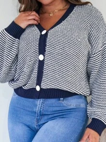 SHEIN Cottnline Plus Size Women's Plaid Printed V-Neck Button-Up Cardigan, Long Sleeve - Navy Blue - View 4
