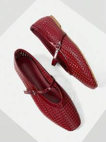 MOTF GIÀY BẰNG DA PU RỖNG - Màu Đỏ Sâu - Xem 5