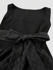 Fairmaia Traditionelles deutsches Vintage-Ärmelloses Damen Kleid Traditionelles Dirndl-Kleid mit quadratischem Ausschnitt und Schürze, für Oktober Traditionelles deutsches Damen-Set: Spitzen-Patchwork-Transparenz-Bluse & Kleid & strukturierter Diamantmuster-Gürtel-Schürze, Halloween - Schwarz - Übersicht 4