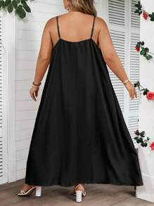 SHEIN CURVE+ Curve Plus Size/Autumn Clothes /Fall Women Clothes/Winter Clothes For Women/Winter ClothesPlus Size Solid Pleated Detail Casual Cami Dress,Suitable For Birthday Party, Graduation Ceremony, Student Wear, Casual Daily, Vacation Curve Maxi Dress Curve Summer Dress Plus Size Maxi Dress Plus Size Sundress Curvy Maxi Sundress,Holiday Outfits For Women