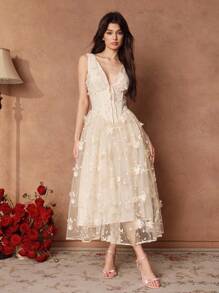SHEIN Unity Vestido elegante sin mangas con escote en V profundo, bordado floral de malla, lazo en la cintura para mujer en beige, vestido de invitada de boda, vestido de hada, hombros descubiertos - Champán - Ver 4
