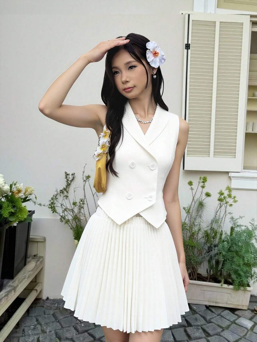 SHEIN 少女优雅通勤简约白色西装外套搭配百褶裙两件套，返校季必备