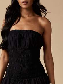 MISSGUIDED Strapless Mini Party Dress Smocked Bodice Bubble Hem Summer Cocktail Evening Holiday Beach Resort Wear Elastic Bandeau Design With Pockets