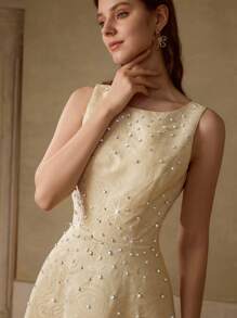 MOTF PREMIUM SLEEVELESS DRESS WITH ROSE JACQUARD AND RHINESTONE DETAILS