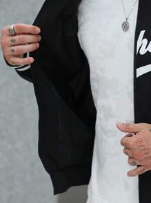 Manfinity Homme 男士字母条纹印花拉链休闲长袖夹克，男士校队夹克，黑色校队夹克，校队夹克飞行员夹克，秋季 - 黑色 - 查看 7