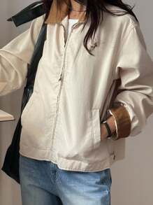 DAZY 女式翻领撞色刺绣休闲夹克 - 卡其色 - 查看 4