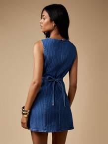MISSGUIDED 细条纹牛仔迷你连衣裙无袖 A 字夏季春季复古风格直筒连衣裙，后背系带细节休闲日夜装 - 中等水洗藍 - 查看 2