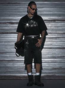 AXEPEAK 男士夏季休闲街头时尚钻石字母西部牛仔图案落肩宽松黑色 T 恤 - 黑色 - 查看 5