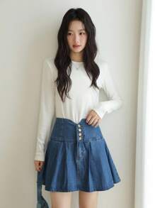 K-Vae Women's Fall Denim Blue Pleated Short Casual Denim Skirt, Button Decorated Skirt,Korean Style Fall Women Clothes,Back To School,Teacher Outfits For Women
