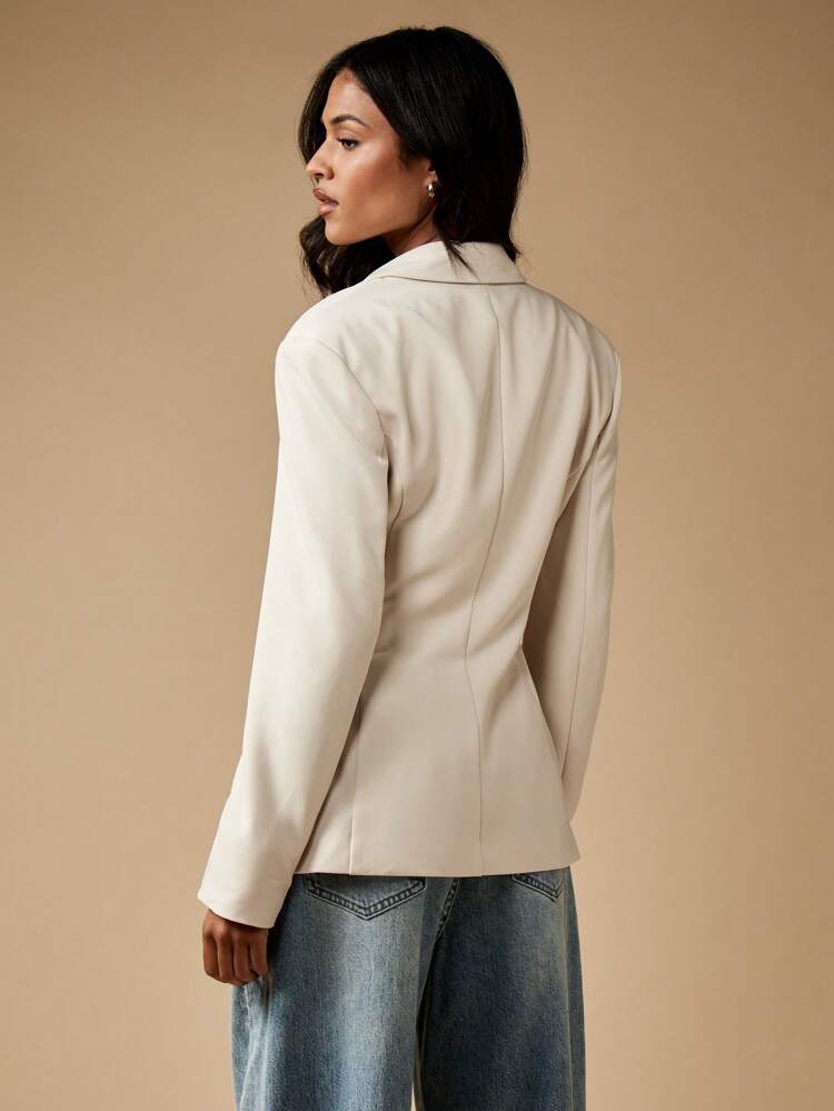 MISSGUIDED Fitted Blazer With Lapel And Side Pockets