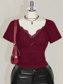 SHEIN ICON 加大码 V 领蕾丝拼布褶皱腰合身针织 T 恤，性感夏季上衣，婚礼宾客服装