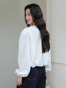 K-Vae 女士白色秋季圆领优雅通勤长袖套头衫，韩版秋季，返校季，教师，老钱风 - 白色 - 查看 2