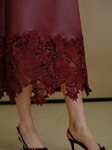MOTF PREMIUM CONTRAST LACE PU LEATHER SKIRT - Burgundy - View 2