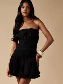 MISSGUIDED Strapless Mini Party Dress Smocked Bodice Bubble Hem Summer Cocktail Evening Holiday Beach Resort Wear Elastic Bandeau Design With Pockets