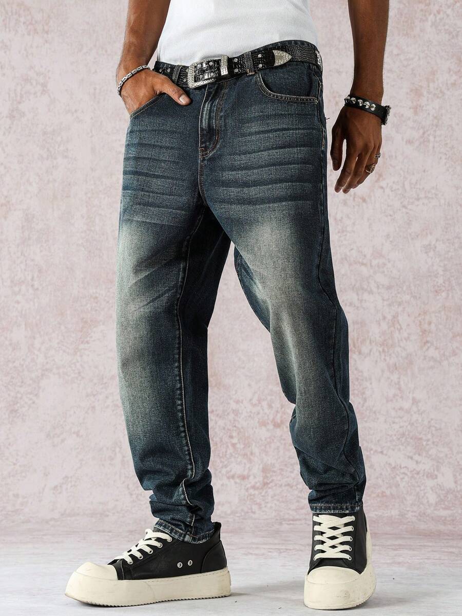 Manfinity EMRG 男士休闲百搭直筒牛仔裤 - 中等水洗藍 - 查看 1