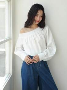 K-Vae Camisa casual de manga larga con cuello asimétrico blanca, estilo coreano para otoño, de vuelta al colegio para mujeres - Blanco - Ver 3