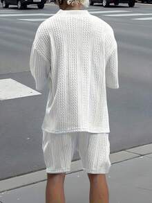 Manfinity RSRT Men's Graphic Print V-Neck T-Shirt And Drawstring Waist Pocket Shorts Set Men Summer Outfits Men Shirt Co Ords Men African Dashiki Festival Outfit African Attire For Men's 2 Pieces Outfits Summer - White - View 2